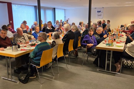 Nahezu alle Pl&auml;tze sind belegt.