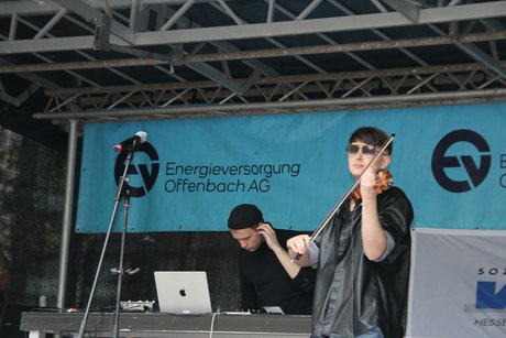 Der Sänger Maksim auf der Bühne
