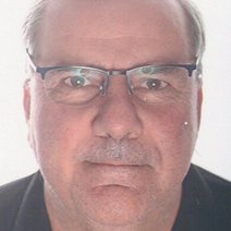 Das Bild zeigt Uwe Weber
