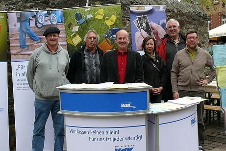 VdK-Ortsverbandsvorsitzender Alfred Strauß (Bildmitte) und weitere Mitglieder des Vorstandes