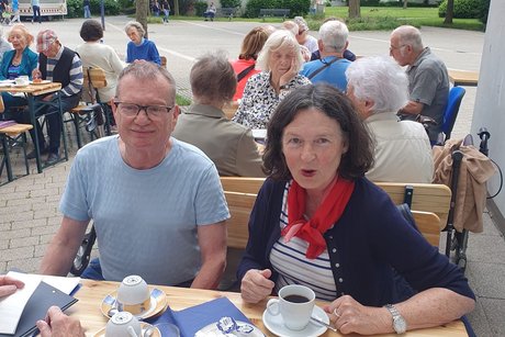 Frau Angelika Dortmann, Vorsitzende der Seniorenbeirat Wiesbaden und Michael Koshold-Gerich Vorsitzender des Ortsverbandes Wiesbaden-Biebrich