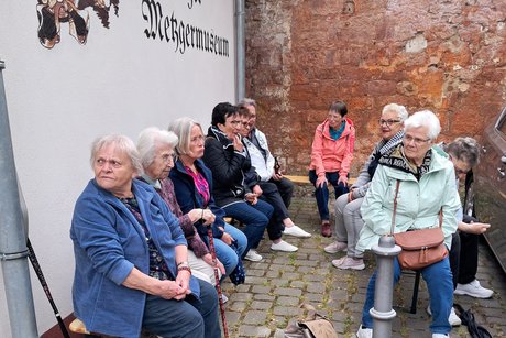 kleiner Imbiss im Metzgerladen