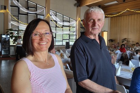 B&uuml;rgermeisterin Dr. Isabell Tammer mit Vorsitzendem Helmut K&ouml;nig