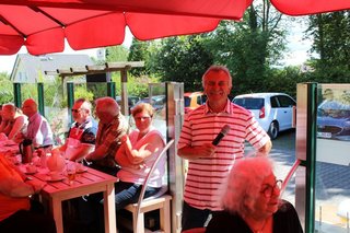 Der Vorsitzende des OV Mühlhausen Lutz Stemmler begrüßt die Gäste