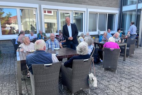 Sommerfest - Terrasse Bürgerhaus Ansicht Terrasse