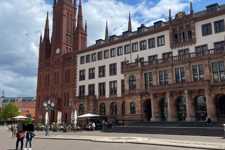 Rathaus und evangelische Marktkirche