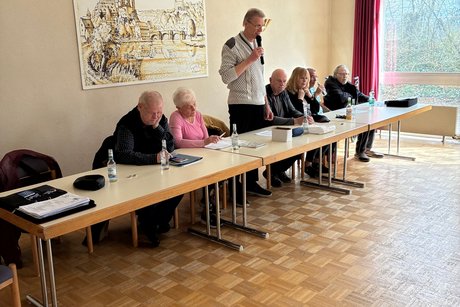 Einf&uuml;hrende Worte des Vorsitzenden zu Beginn der Vertsammlung