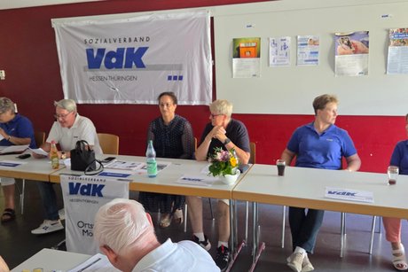 Mitgliederversammlung mit Grillfest Unser Vorstand stellte sich zur Wahl und wurde einstimmig wiedergewählt