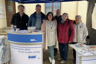 VdK-Stand mit ehrenamtlichen Mitglieder und Fachberater Herr Jung