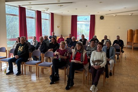 &Uuml;bersichtsaufnahme der anwesenden Mitglieder.