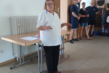 Erika Hochmuth zur Er&ouml;ffnung
