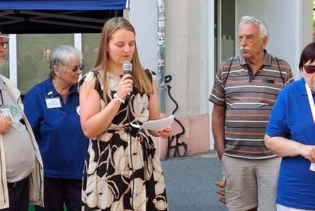 Stadtr&auml;tin Helena Wolf er&ouml;ffnet die Veranstaltung