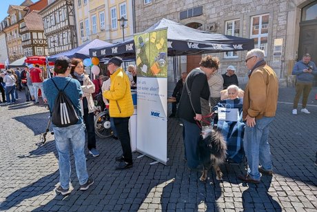 Besucher am VdK Stand