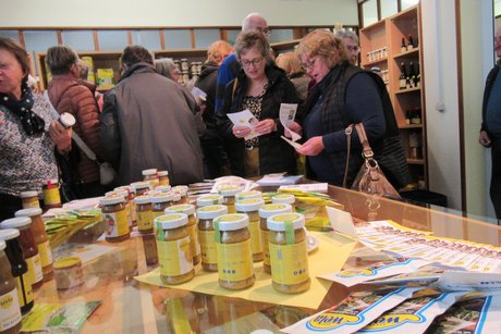 Fabrikverkauf bei der Firma Wela.