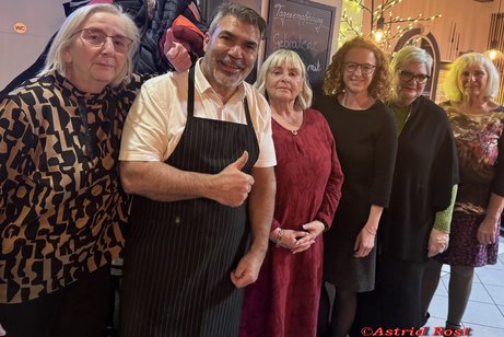 von links nach rechts: Fr. M. Karl, Caesar, Fr. Chr. Abe, Fr. Astrid Rost, Fr. M. Hartmann, Fr. R. Krack
