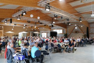 Mitgliederversammlung in der "Vulkanhalle" in Nieder-Moos