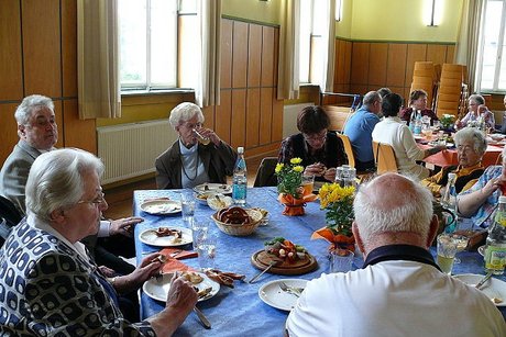 Gemütliches Beisammensein der Mitglieder und Gäste