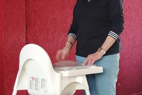 Vorsitzende Gisela Sch&auml;fer w&auml;hrend der Mitgliederversammlung 2026