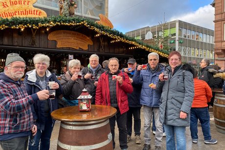 Stärkung bei Glühwein Stärkung bei Glühwein