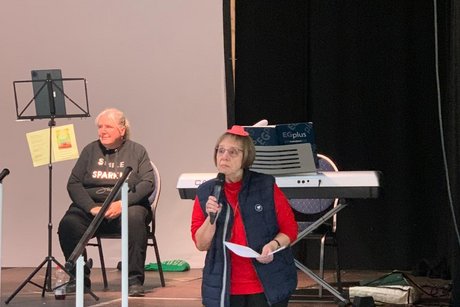 Begr&uuml;&szlig;ung durch Ursula Eigner