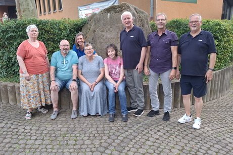 Der neue Vorstand mit Kreisvorsitzender Ellen Ben&ouml;lken