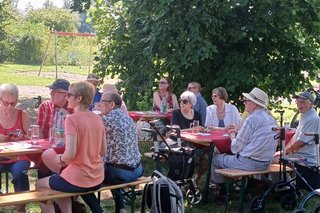 Besucher des Grillfestes