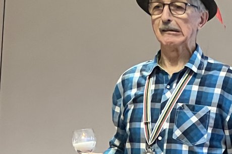 Ernst bei seinem Vortrag