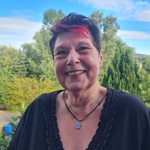 Das Bild zeigt Petra Lenz, die Frauenbeauftragte