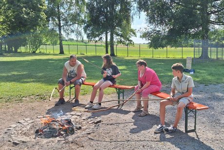 Stockbrot am Lagerfeuer
