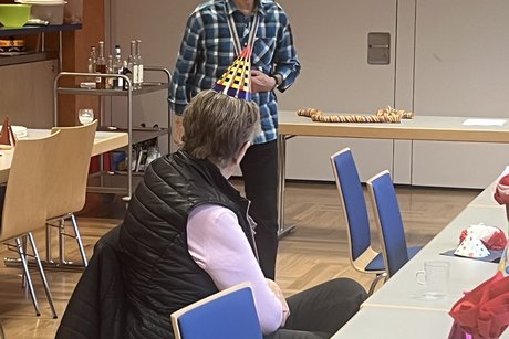 Ernst bei seinem Vortrag