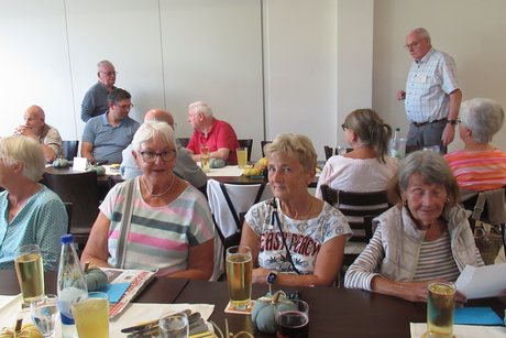 Mitglieder im Gespräch
