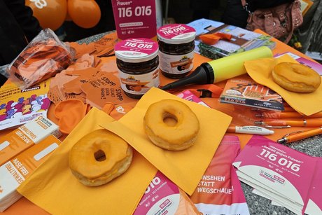 Gegenst&auml;nde auf einen Tisch