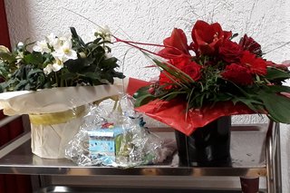 Blumen und Präsent