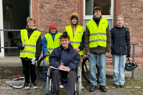 Das Bild zeigt Mitglieder des Jugendforums Langen die uns am 17.01.2026 tatkr&auml;ftig unterst&uuml;tzten.