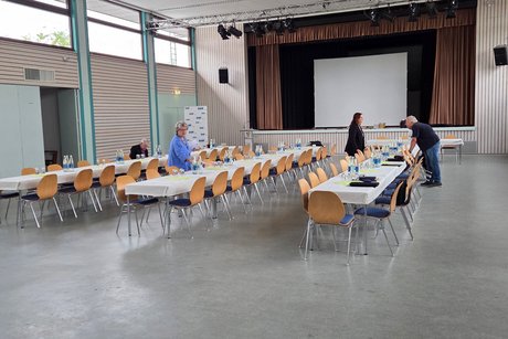 Noch Ruhe vor dem Sturm, die ersten Teilnehmer treffen ein.