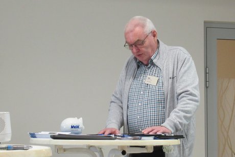 Begrüßung durch den Vorsitzenden Begrüßung durch den Vorsitzenden