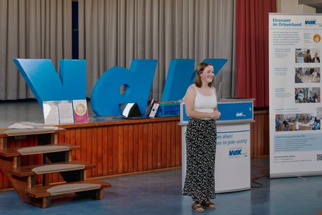 Das Bild zeigt Frau Westhöfer von der Vernetzungsstelle Seniorenernährung in Hessen