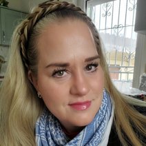 Nicole Kl&ouml;s-LeBlanc, Verantwortliche f&uuml;r Finanzangelegenheiten