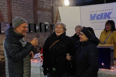 Gespr&auml;che am Stand