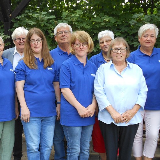 Der neue Vorstand des Ortsverbands Frielendorf mit den ausgeschiedenen Mitgliedern
