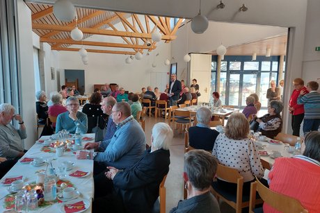 Volles Haus im evangelischen Gemeindeheim