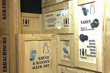 Versandkisten von früher