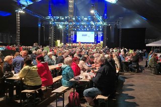 Über 2000 VdK Mitglieder kamen zur Großkundgebung in den Sparkassen-Palast