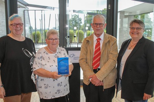 Fraport-Ehrenpreis verliehen stellvertretend an Ilona und Dieter Fischbach vom VdK Kreisvorstand Eschwege