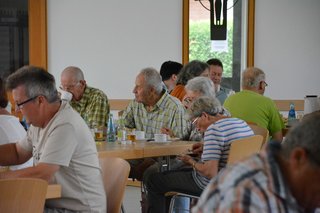 Gemeinsames Kaffeetrinken nach der Jahreshauptversammlung