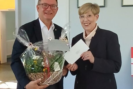 B&uuml;rgermeister Dirk Gene Hagelstein und Edda Schulz-Jahn