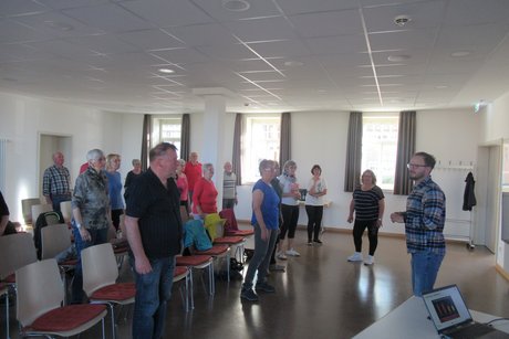 Vortrag von Bewegungskoordinator Dominic Günther.