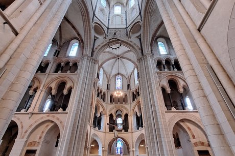 Der Altar im Limburger Dom