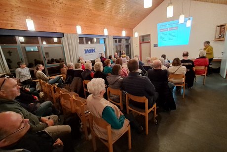 Interessierte Besucher