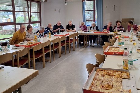 Schnappschuss Pizzaessen im Rahmen der VdK OV Butzbach Mitgliederversammlung 2026